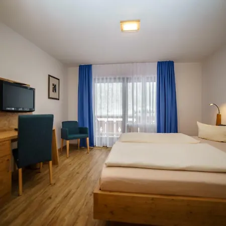 Parkhotel Sonnenhof Отель Обераммергау